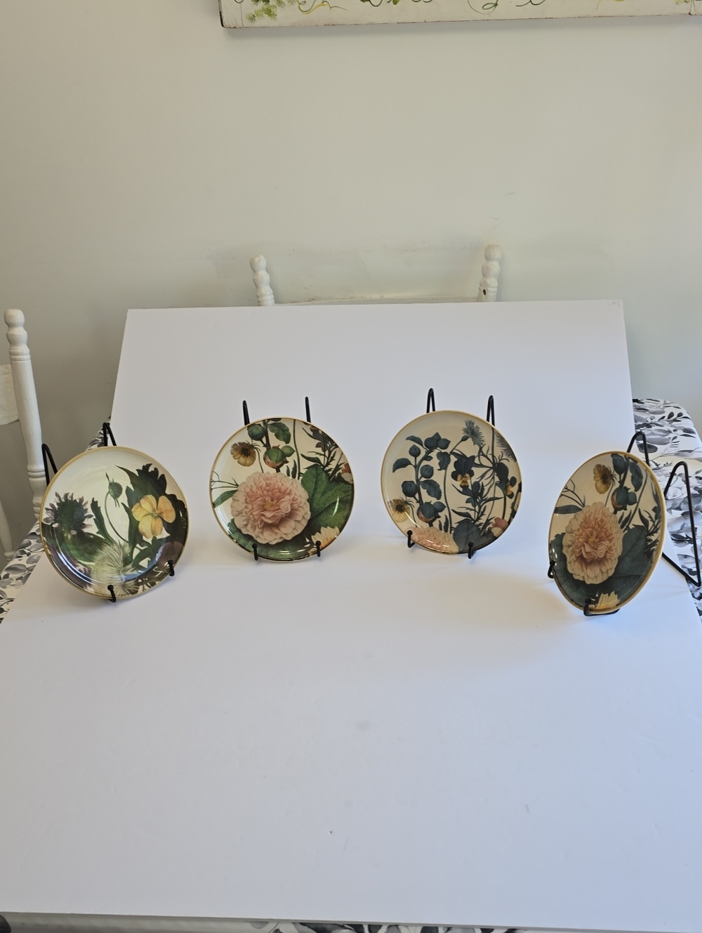 Pier 1 Set Of 4 Moody Blooms Floral Salad Plates Handpainted Ceramic Portugal